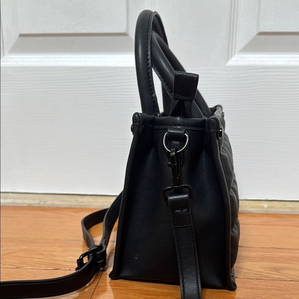 Steve Madden Crossbody Bag with Quilted Design - Picture 4 of 9